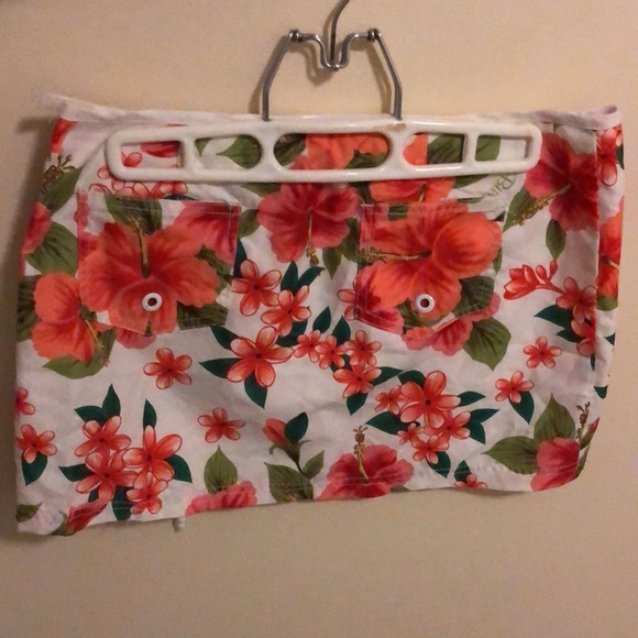 Billabong Mini Skirt/Bikini Cover - Picture 2 of 4